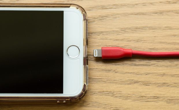 iPhone Charging and Example of Charging Habits Eroding Battery's Life