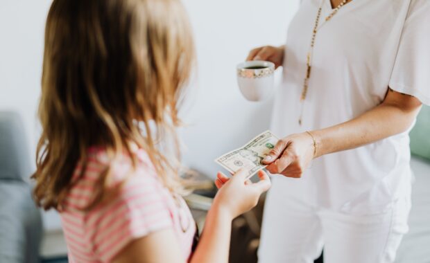 five favorite reads teach kids about money